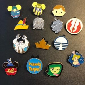 Disney Pin Lot (14)
